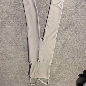 Happiness runs square neck onesie size  S oatmeal/gray